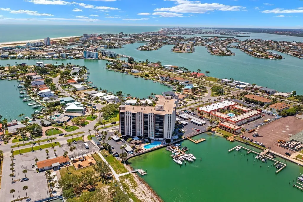 10355 Paradise Boulevard Treasure Island FL 33706