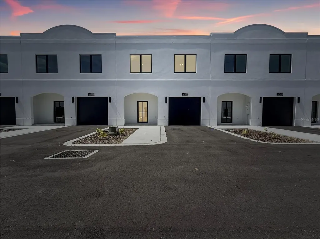 4345 Cambio Gardens Court Tampa FL 33610