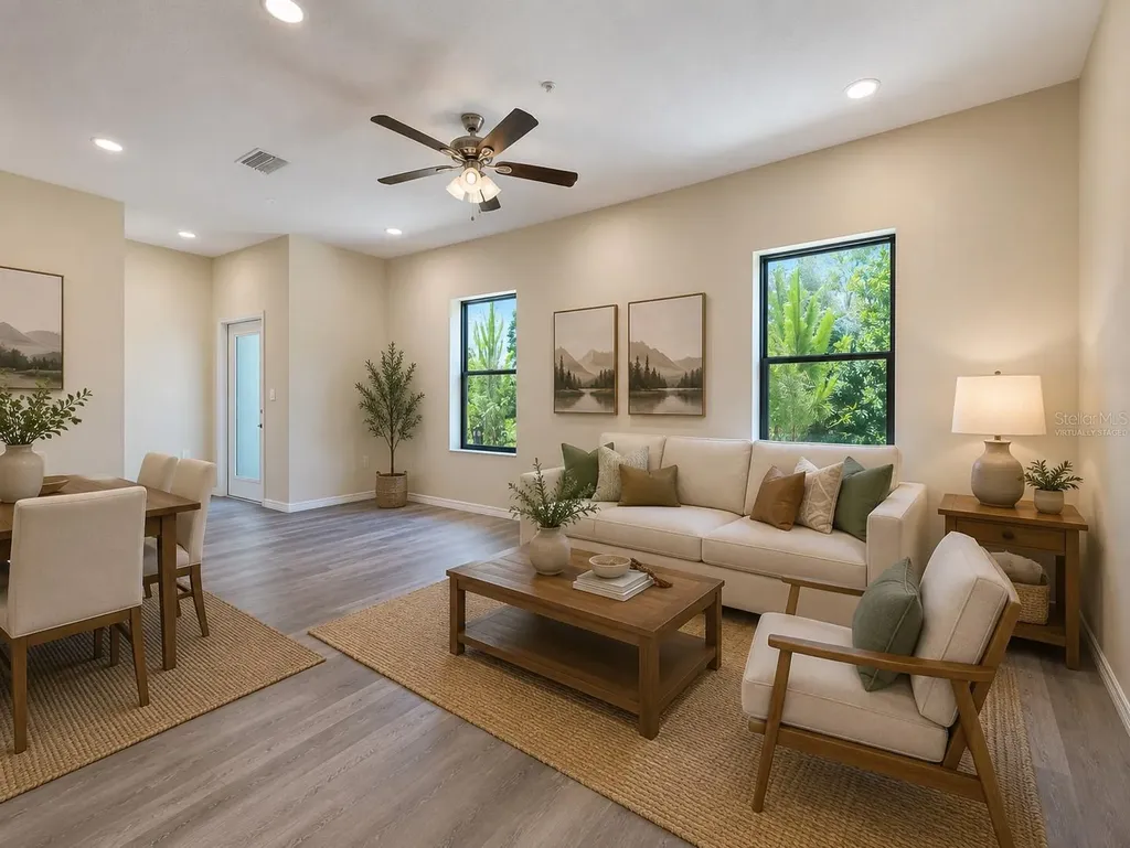 4345 Cambio Gardens Court Tampa FL 33610