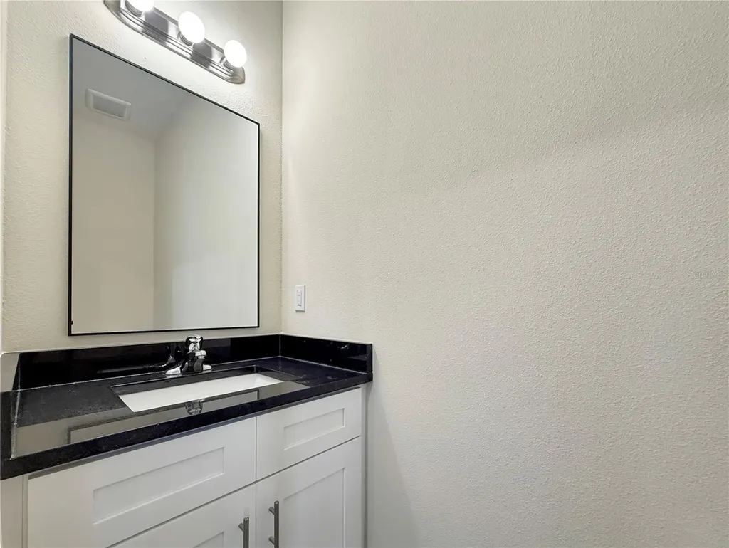 4345 Cambio Gardens Court Tampa FL 33610