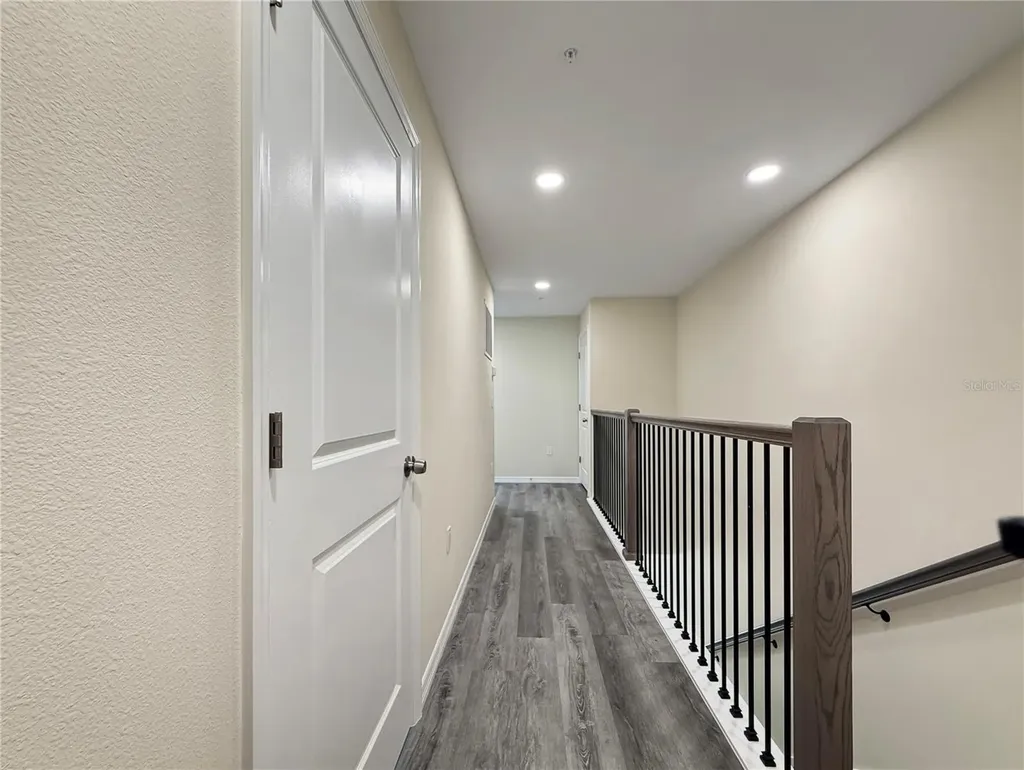 4345 Cambio Gardens Court Tampa FL 33610