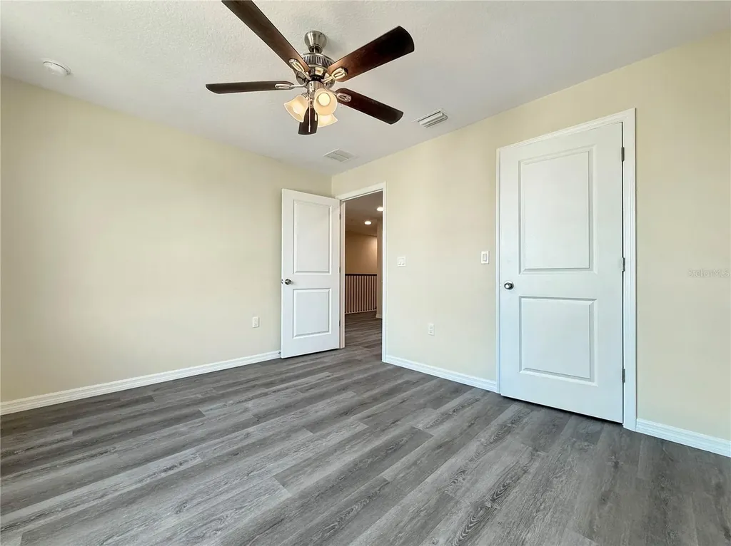 4345 Cambio Gardens Court Tampa FL 33610