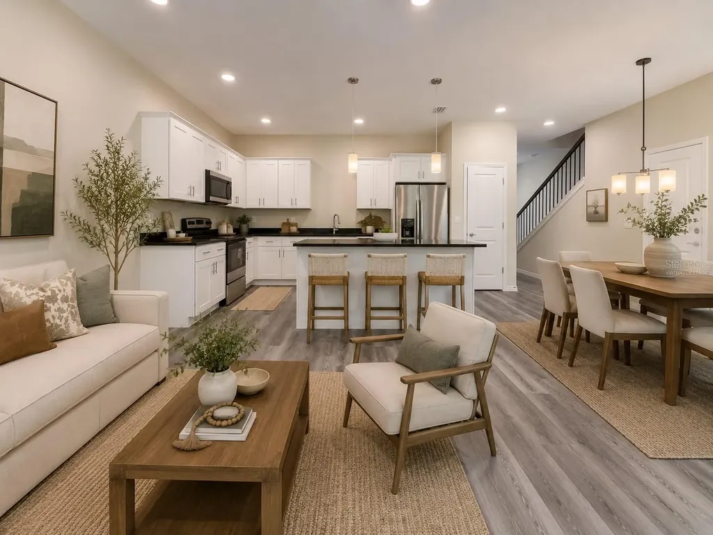 4345 Cambio Gardens Court Tampa FL 33610