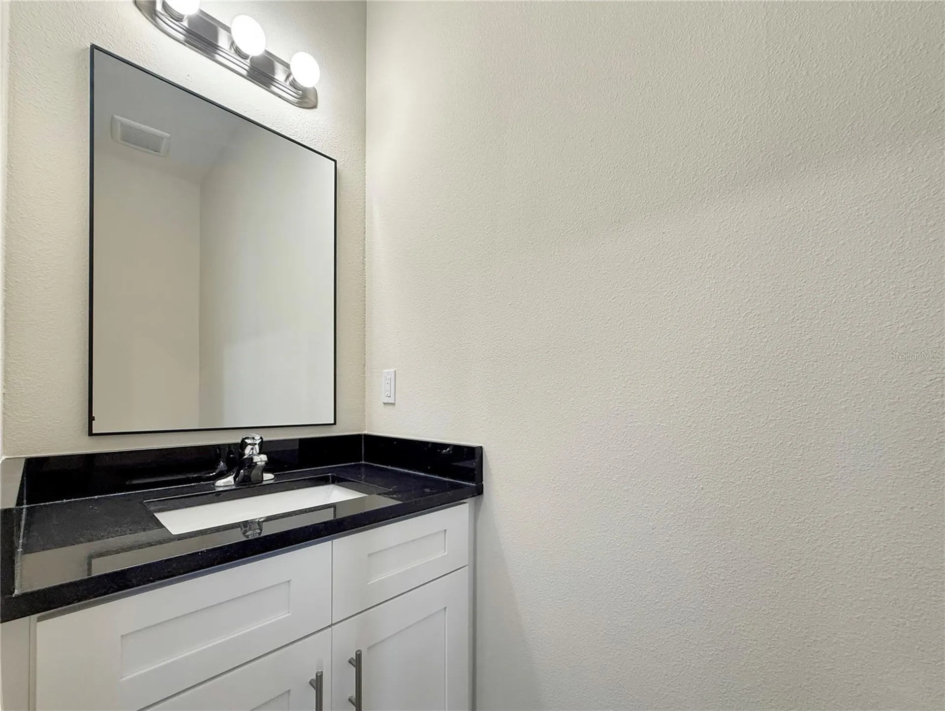 4345 Cambio Gardens Court Tampa FL 33610