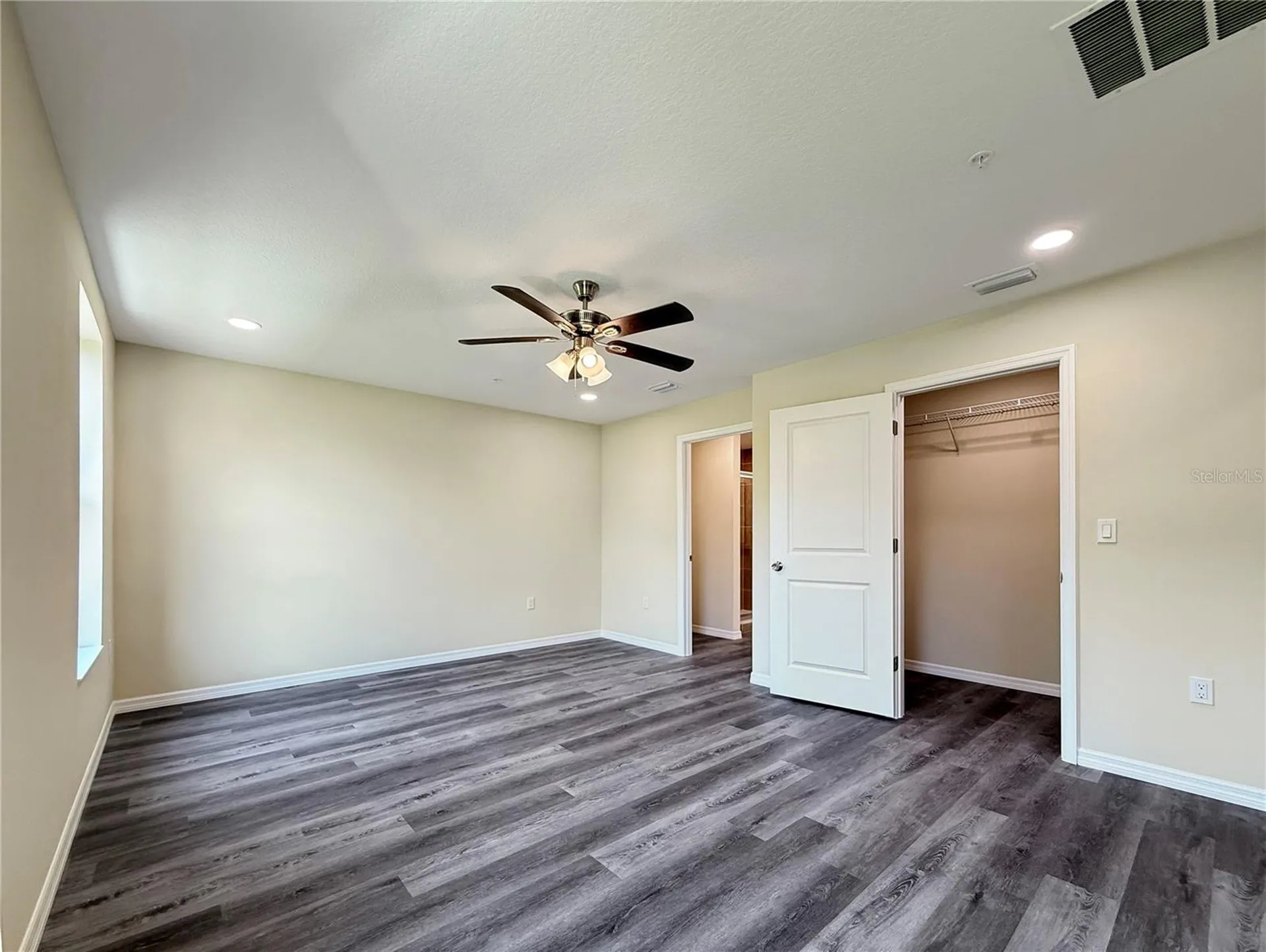 4345 Cambio Gardens Court Tampa FL 33610