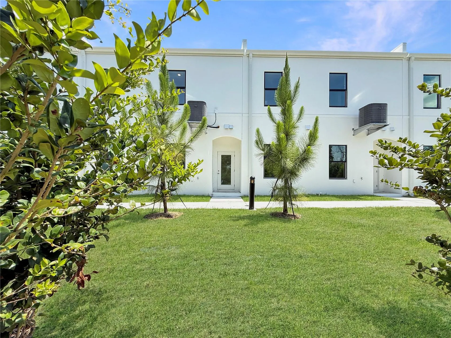 4345 Cambio Gardens Court Tampa FL 33610