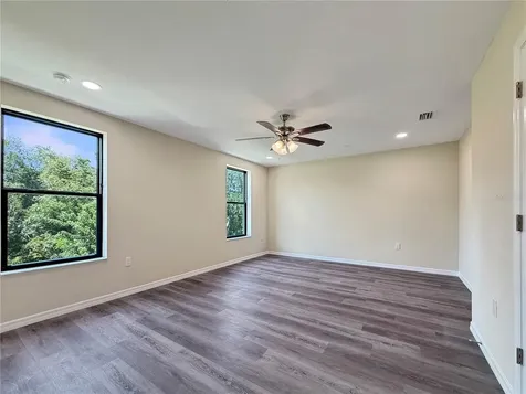 4345 Cambio Gardens Court Tampa FL 33610
