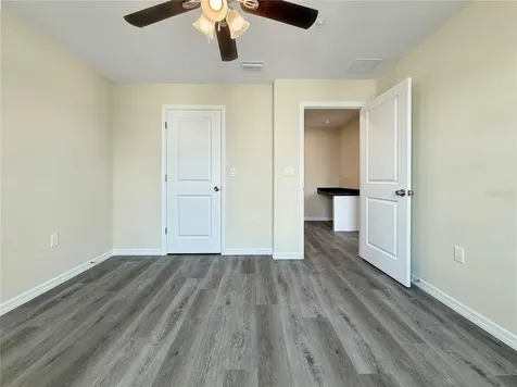 4345 Cambio Gardens Court Tampa FL 33610