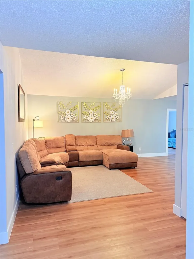 2130 Redleaf Drive Brandon FL 33510