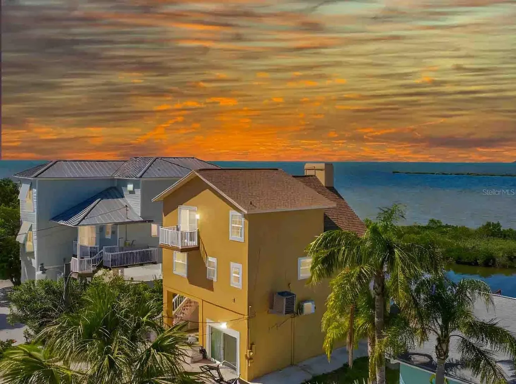 6633 Driftwood Drive Hudson FL 34667