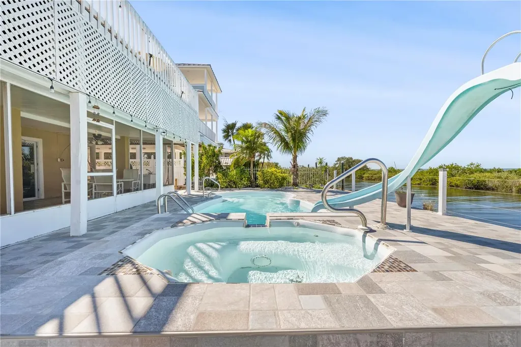 6633 Driftwood Drive Hudson FL 34667
