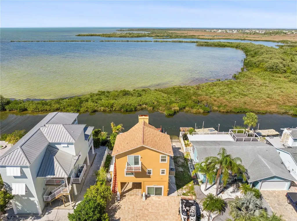 6633 Driftwood Drive Hudson FL 34667