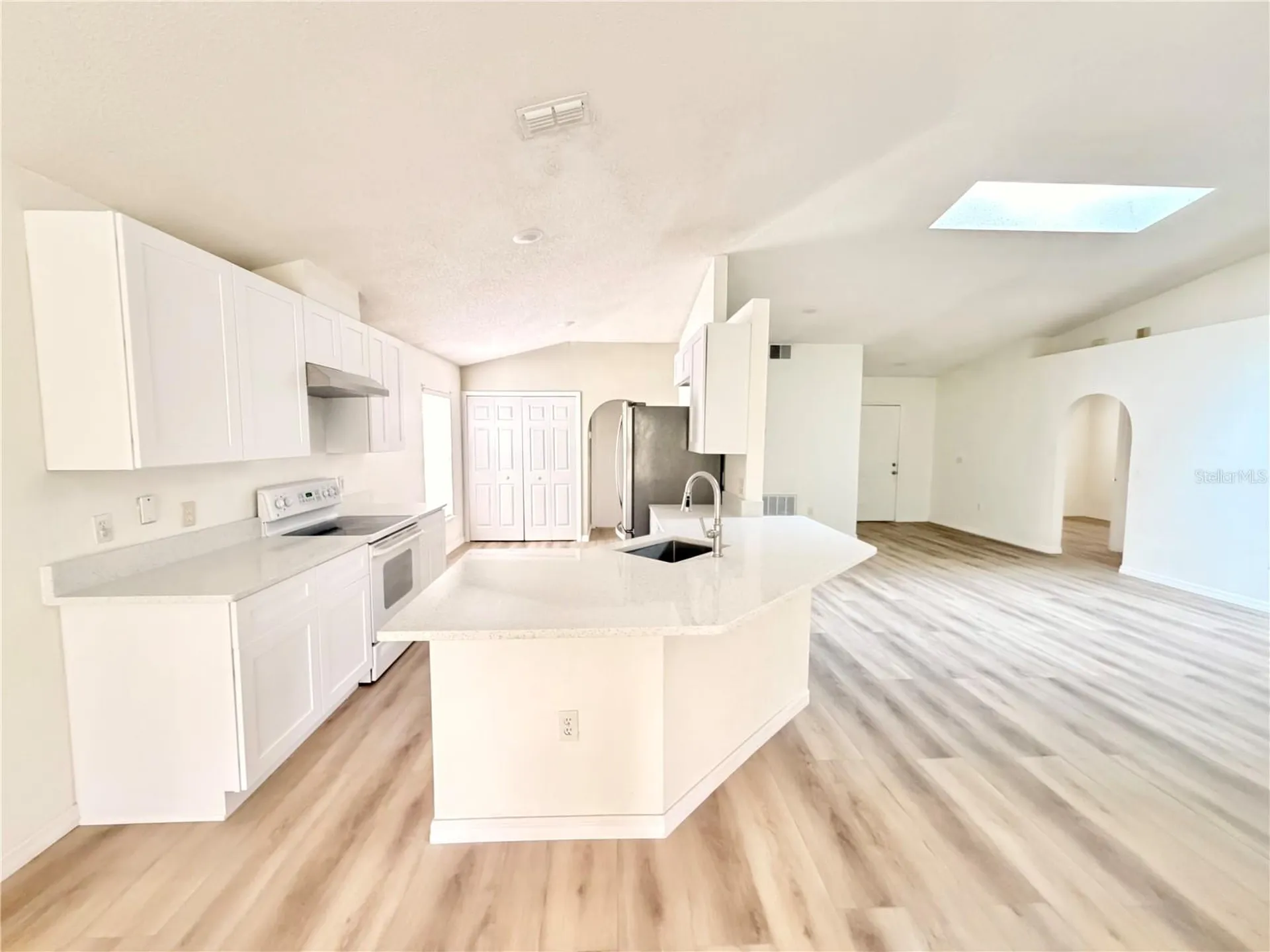 426 Woodbury Pines Circle Orlando FL 32828