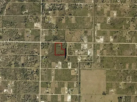 18924 NW 272nd Street Okeechobee FL 34972