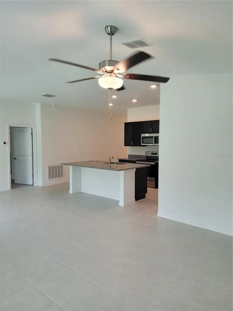 1844 Red Loop Lakeland FL 33801