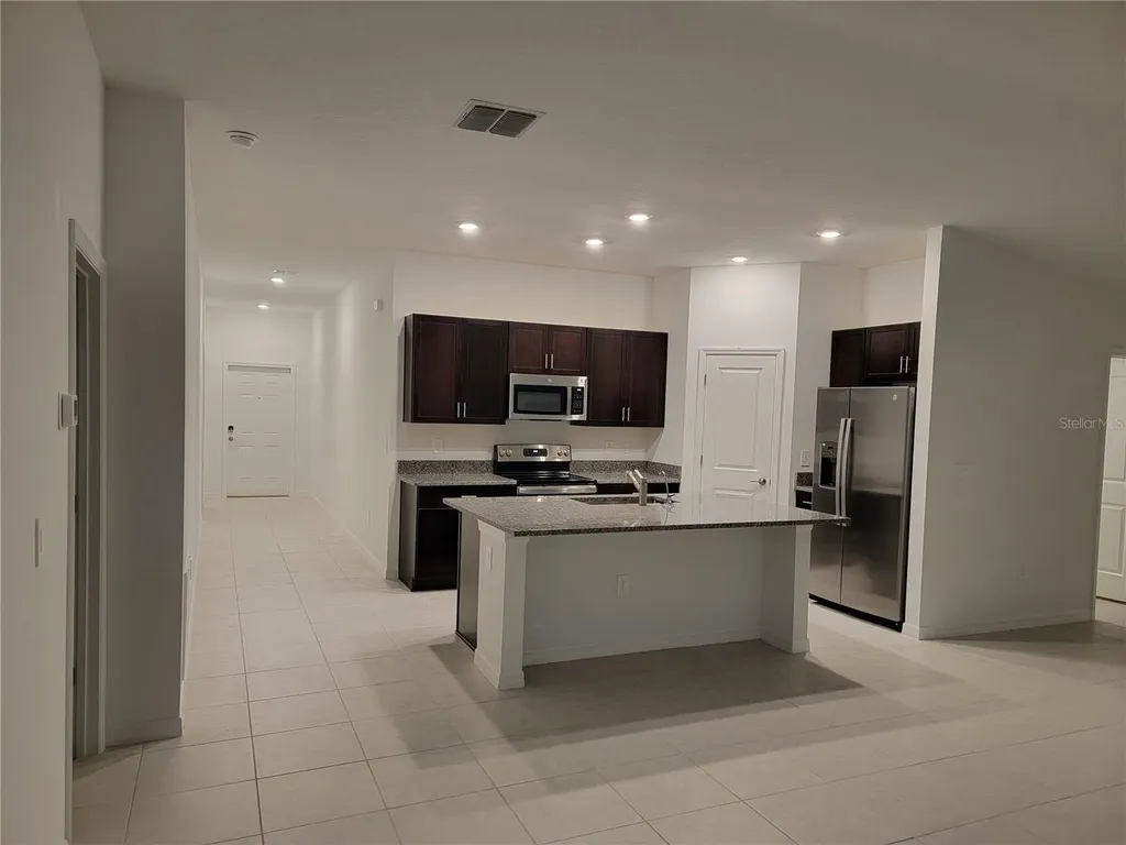 1844 Red Loop Lakeland FL 33801