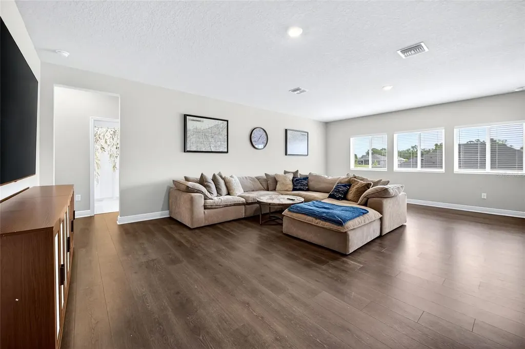 12862 Carmela Circle W San Antonio FL 33576