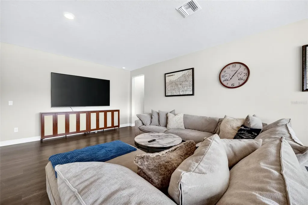 12862 Carmela Circle W San Antonio FL 33576