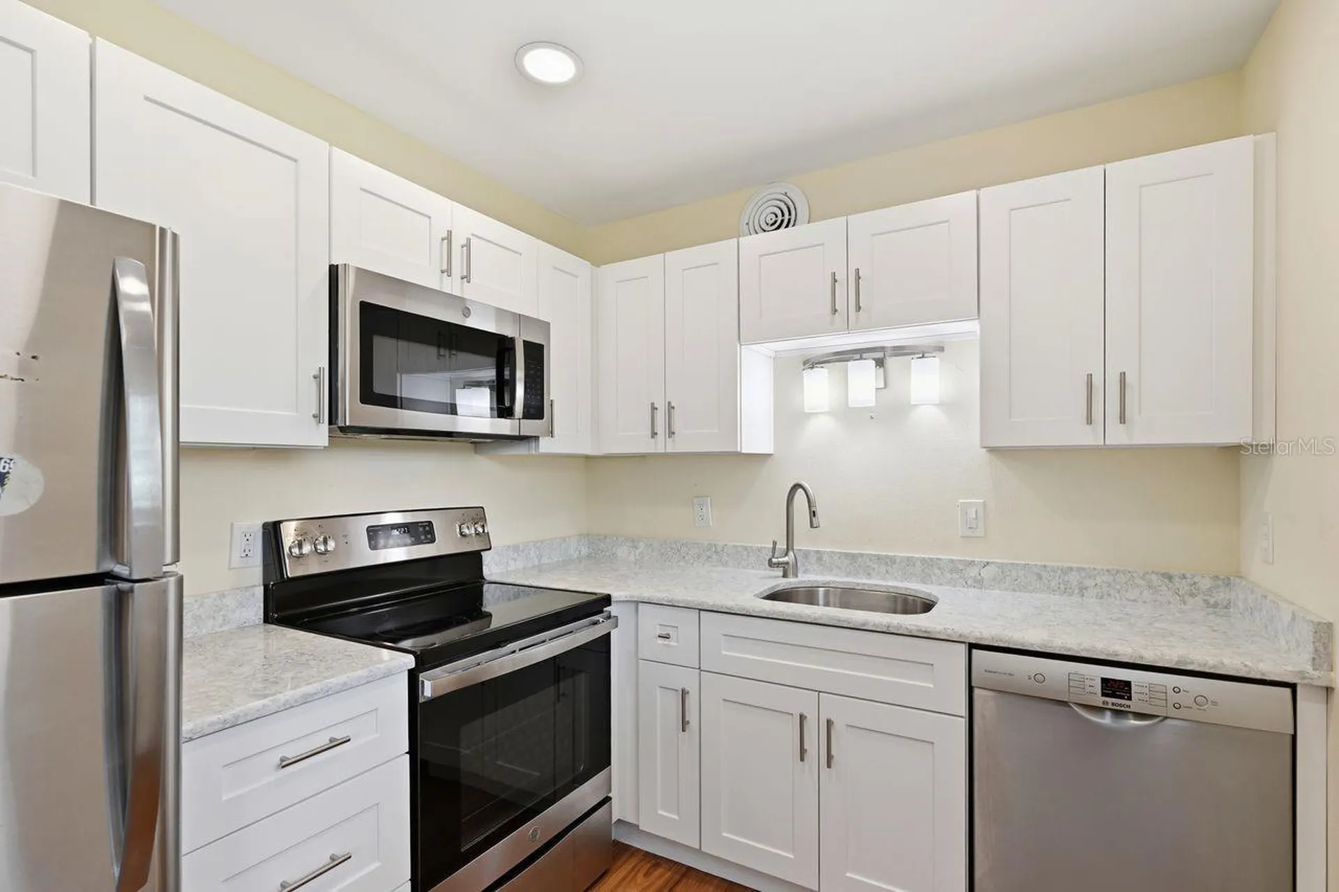 2615 Oak Park Way Orlando FL 32822