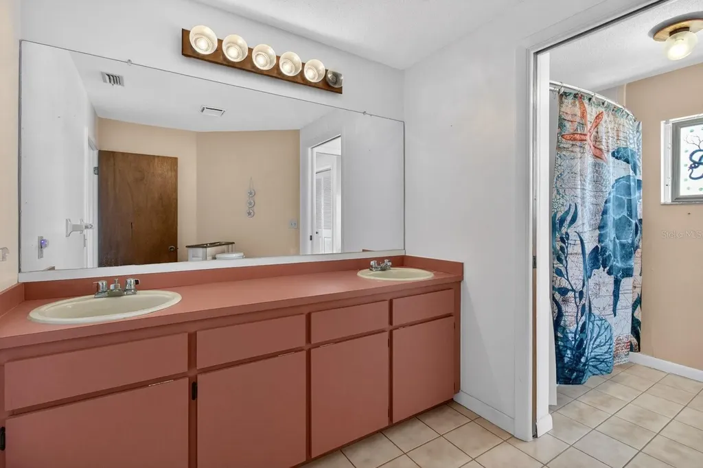 12805 Fifth Isle Hudson FL 34667