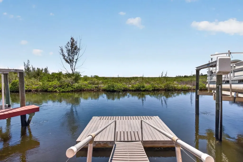 12805 Fifth Isle Hudson FL 34667