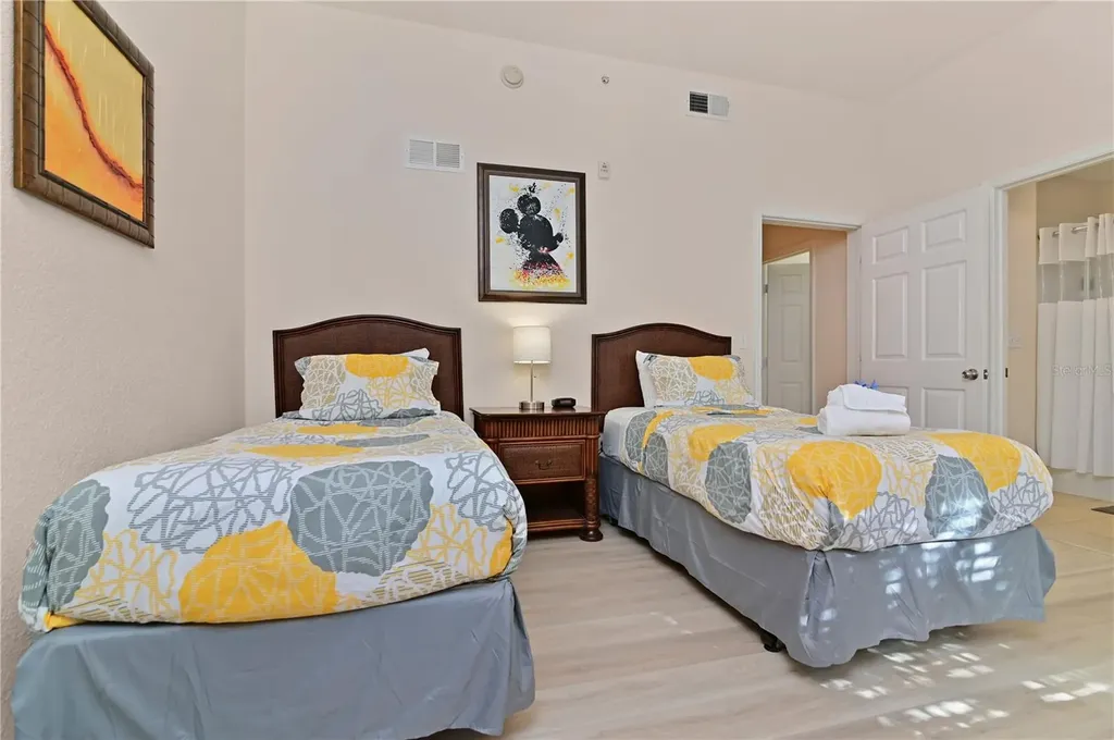 3060 Pirates Retreat Court Kissimmee FL 34747