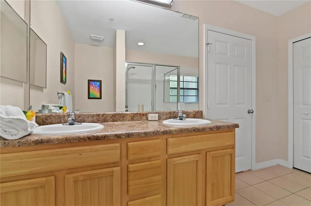 3060 Pirates Retreat Court Kissimmee FL 34747