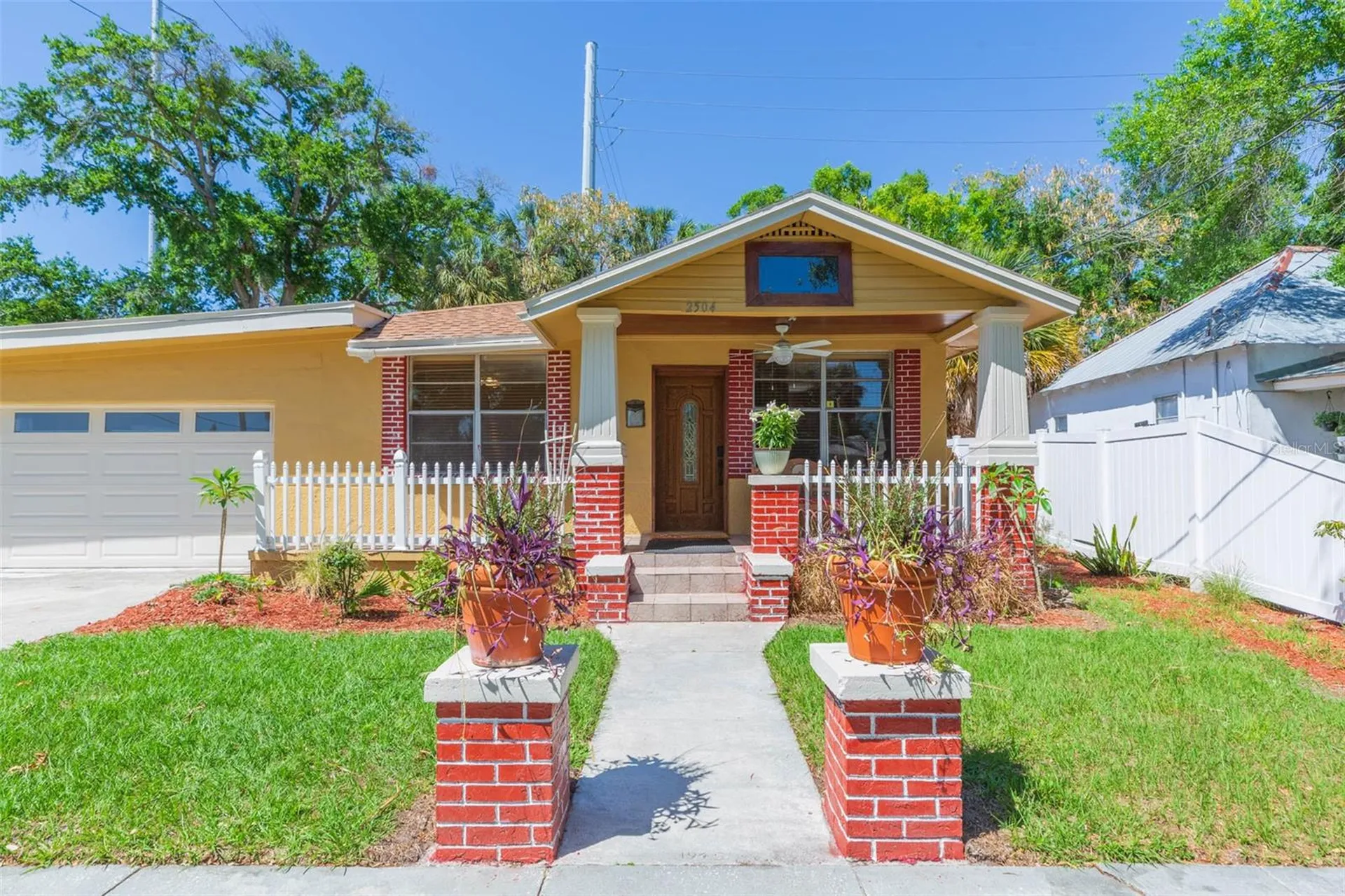 2504 E 12th Avenue Tampa FL 33605