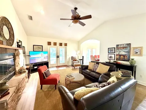 1043 SE County Road 21b Melrose FL 32666