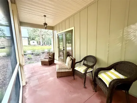 1043 SE County Road 21b Melrose FL 32666