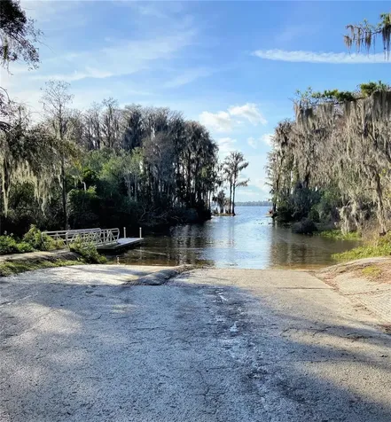 1043 SE County Road 21b Melrose FL 32666
