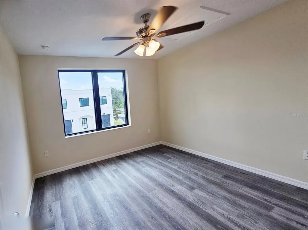 4371 Cambio Gardens Court Tampa FL 33610