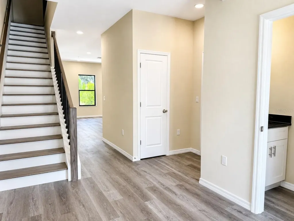 4349 Cambio Gardens Court Tampa FL 33610