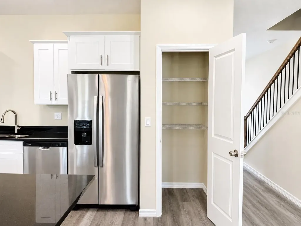 4349 Cambio Gardens Court Tampa FL 33610