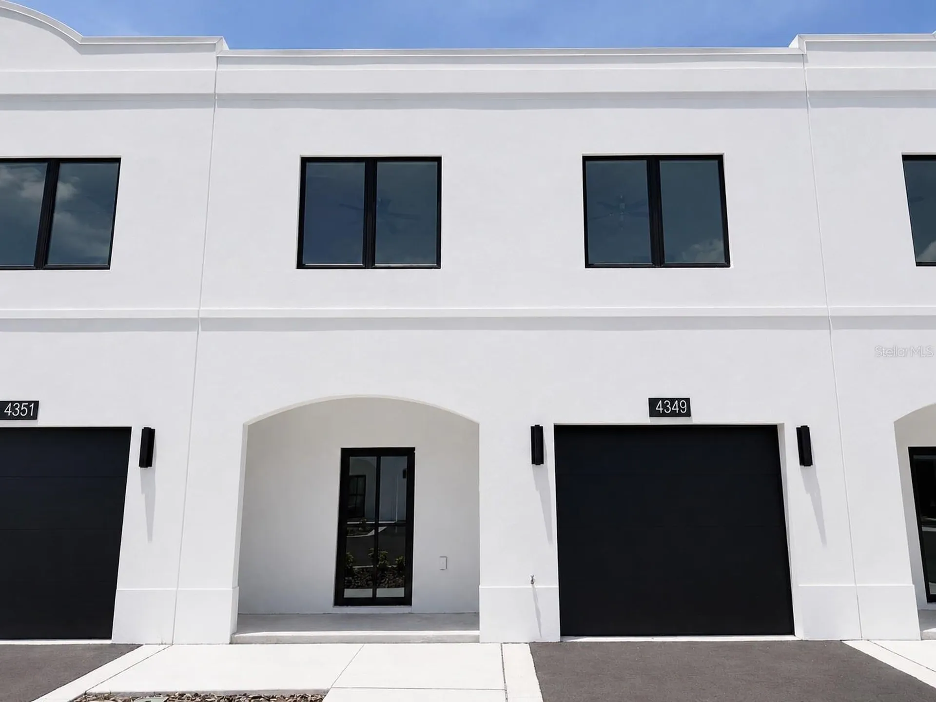 4349 Cambio Gardens Court Tampa FL 33610