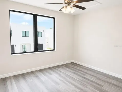 4349 Cambio Gardens Court Tampa FL 33610