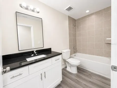 4349 Cambio Gardens Court Tampa FL 33610