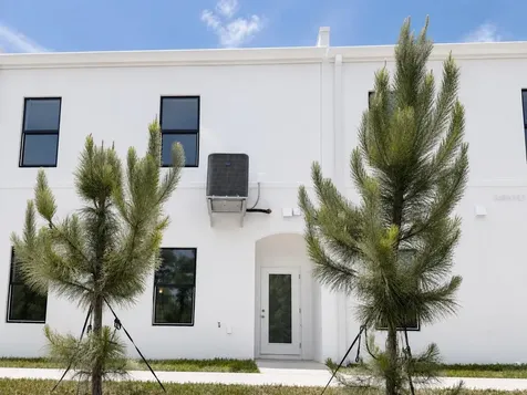4349 Cambio Gardens Court Tampa FL 33610