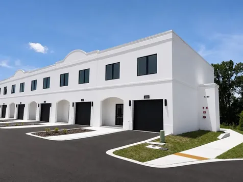 4349 Cambio Gardens Court Tampa FL 33610