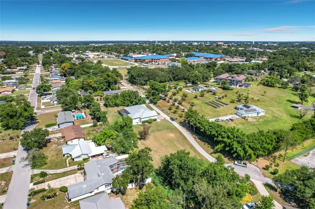 Brogden Court SE Winter Haven FL 33880