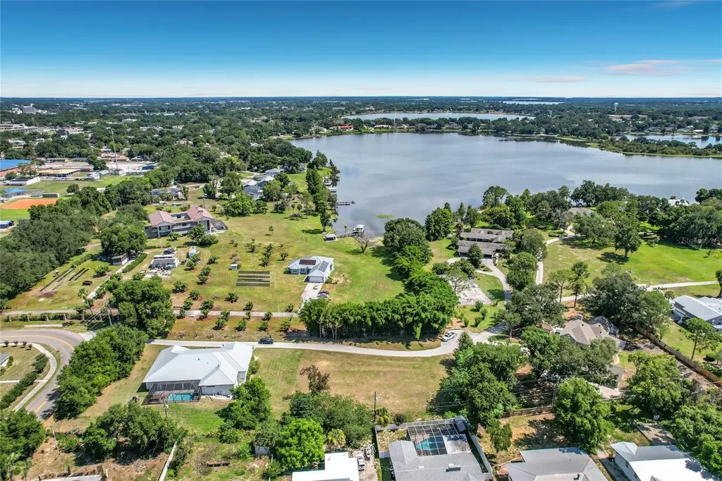 Brogden Court SE Winter Haven FL 33880