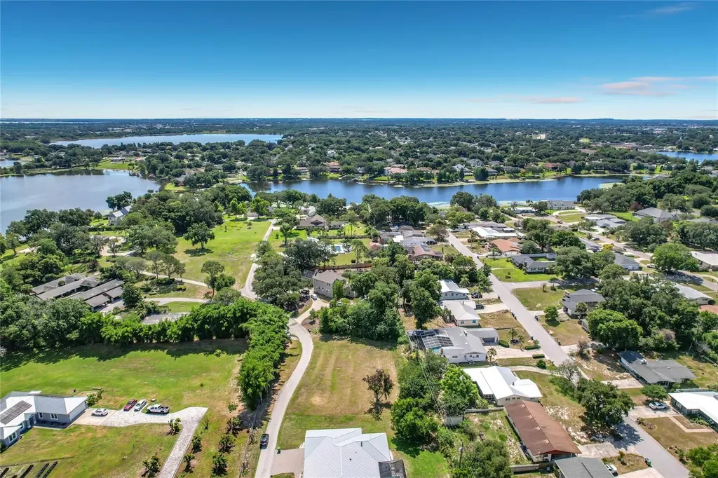 Brogden Court SE Winter Haven FL 33880