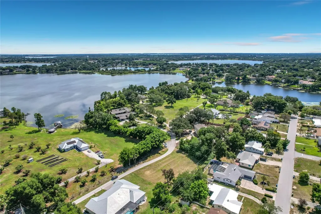 Brogden Court SE Winter Haven FL 33880
