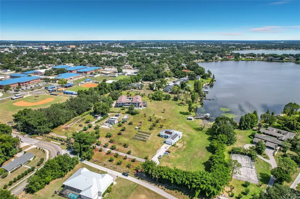 Brogden Court SE Winter Haven FL 33880