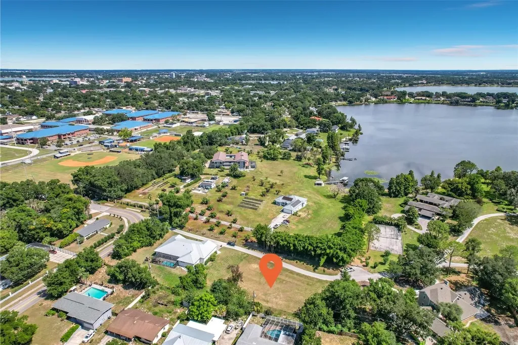 Brogden Court SE Winter Haven FL 33880