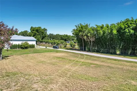 Brogden Court SE Winter Haven FL 33880