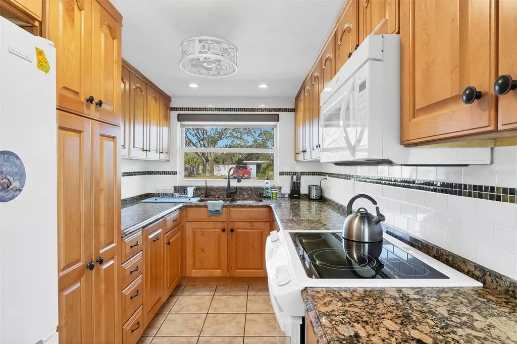 221 E Wentworth Street Englewood FL 34223