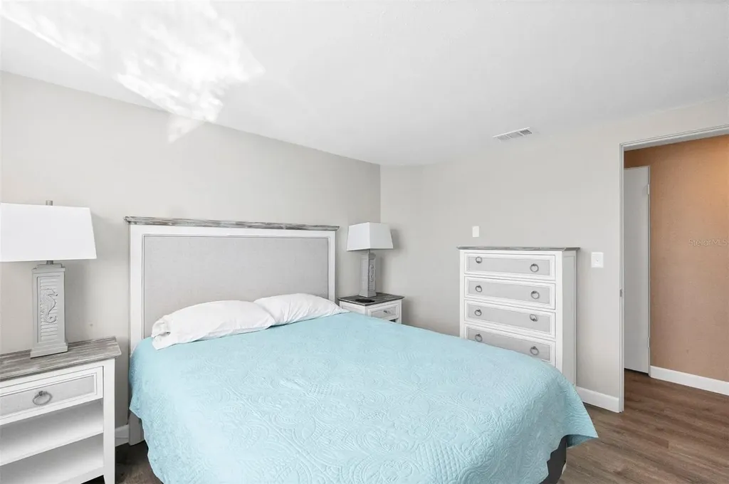 221 E Wentworth Street Englewood FL 34223