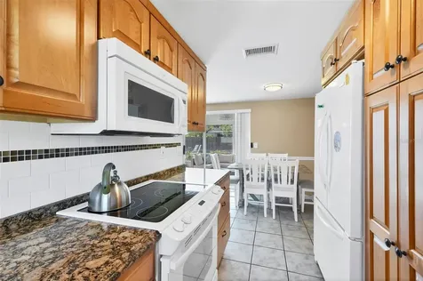 221 E Wentworth Street Englewood FL 34223