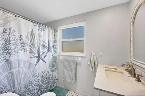 221 E Wentworth Street Englewood FL 34223